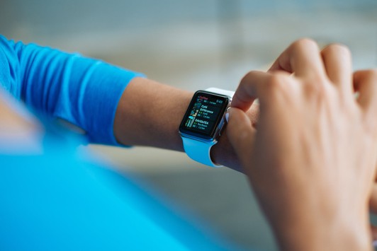 Какой выбрать ремешок Apple Watch для занятия спортом?
