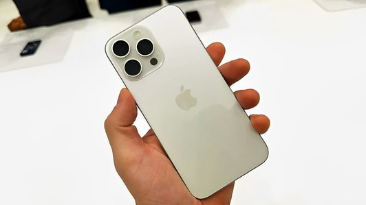 iPhone 15 Pro: новый шедевр от Apple